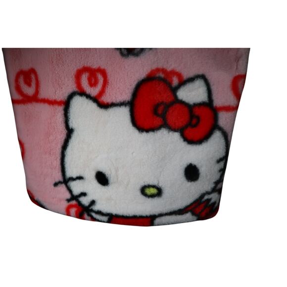 Hello Kitty Valentine's Day Rabbit Fur Pink Heart Love Throw Blanket 50 x 70 NEW - Picture 5 of 6